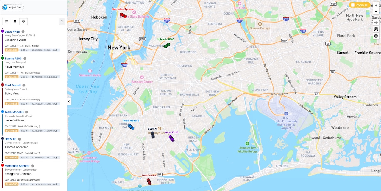 Live tracking view in MyCarTracks web dashboard